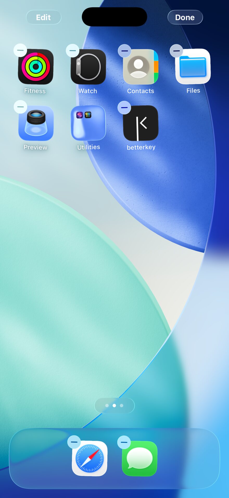 iPhone Home Screen in edit mode with the Edit button available
